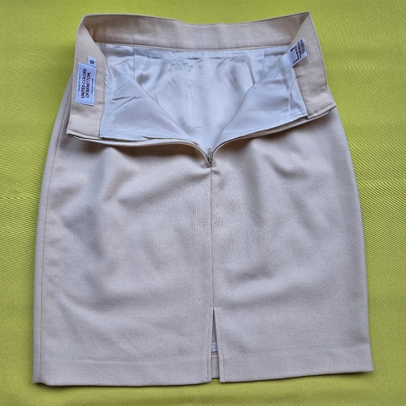 Skirt United Colors of Benetton Italy Wool Size 40 Like new - Picture 9 of 13